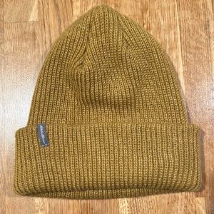 Eddie Bauer Women’s Beanie (Never Worn)